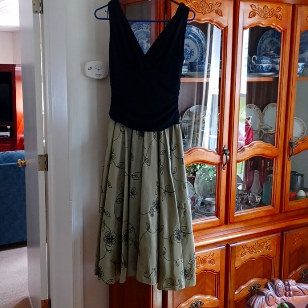 -PRINCESS/ ROMATIC  DRESS S. L. FASHIONS DRESSY DRESS